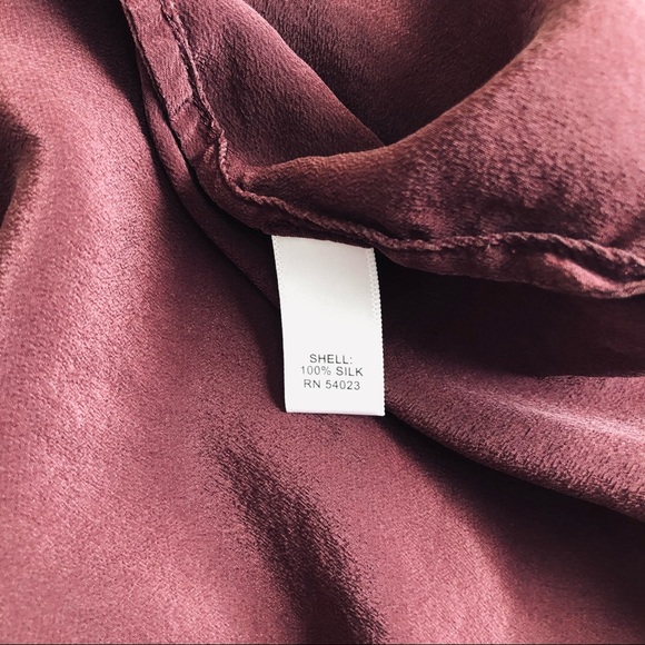 Banana Republic Maroon Silk Long Sleeve Blouse - Picture 4 of 5